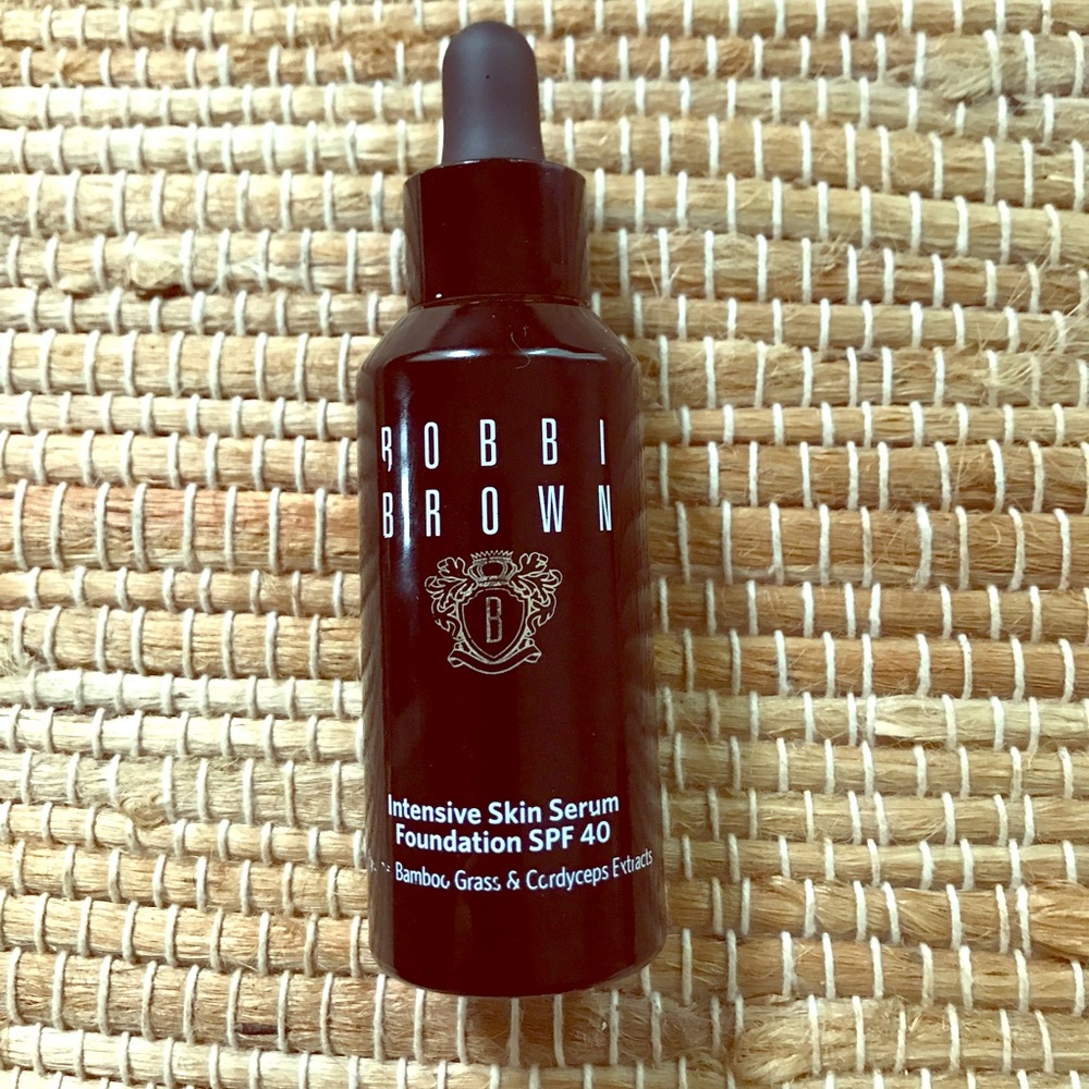 Bobbi Brown Intensive skin serum Warm natural 4.5
